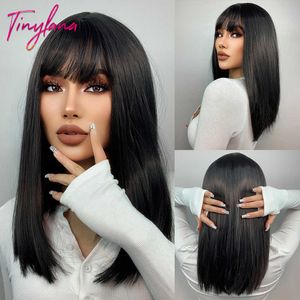 Lace Wigs Zwart Medium Rechte Synthetische Pruik Blunt Cut Korte Bob Pruiken met Pony voor Blanke Vrouw Afro Natuurlijk Dagelijks Hittebestendig Haar Z0613