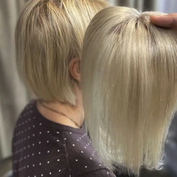 Perruques en dentelle Couleur # 613 Blond clair Topper de cheveux humains avec clips dans le postiche Peau du cuir chevelu Fermeture supérieure en soie Toupée de cheveux vierges pour femmes 231208