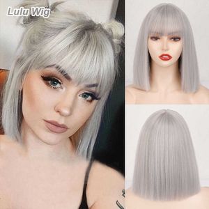 Perruques en dentelle courte synthétique argent gris Bob avec frange courte droite Bob perruques pour femmes Cosplay Daily Party rouge blackpink perruque Z0613