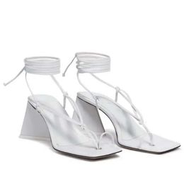 Mesdames 2024 Cuir satiné Chunky High Talal Sandales Solide Lacet à attaches Croix Up Peep-Toe Toe Toe Head Wedding Party Chaussures Taille 723