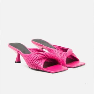 Dames 2024 vrouwen echte echt lederen lage hakken sandalen piepen teen zomer casual flip-flops fold trouwjurk gladiator sexy schoenen fuchsia 2f9