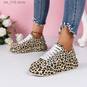 Mesdames Automn Robe 2023 Pu Leather Women's Vulcanize New Casual Platform Lace-Up Shoes Fashion Leopard Women Sneakers T 379F