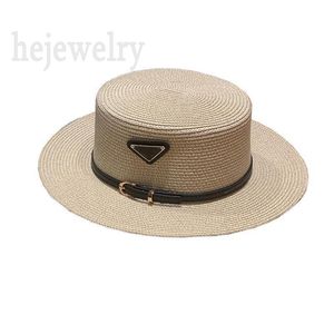 Sombrero de paja de playa para mujer Sombrero de pescador de diseño con ala redonda con mini cinturón Distintivo color sólido Raya Casquette Simplemente gorra para hombre Cómoda PJ066 B23