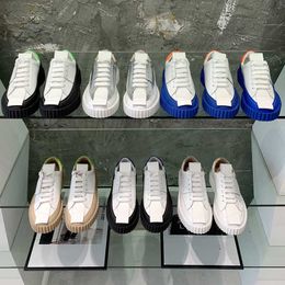 Dames Casual Wit Schoenen Luxe Merk Low Top Sneakers Tops Designers Lente en Herfst Mode Classics Hoge Kwaliteit Comfortabele Vlakke Shoes