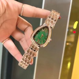 Reloj de diseñador para mujer Reloj de vestir con cierre clásico de moda Movimiento de cuarzo Reloj impermeable con salpicaduras de serpiente Caja de diamantes Reloj de oro rosa Diseño Montre De Luxe