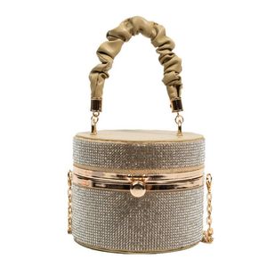 Sac de soirée dames étincelante diamant petit sac pour femmes à la mode à la mode crossbody mini bouche bouche rouge à main rouge seau à eau