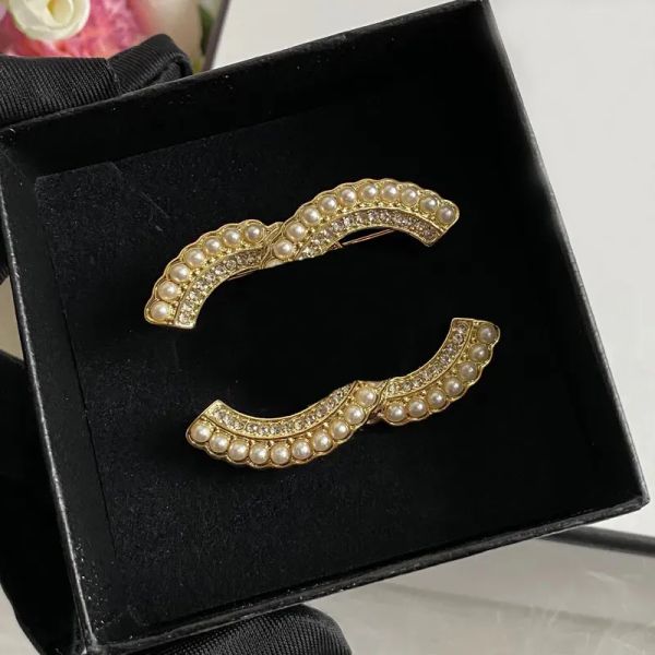 Broches de diseñador de marca de moda para mujer, alfileres para hombre, colgante de lujo, broche de doble letra, joyería de oro, accesorio para vestido, broches, Pin de traje