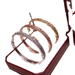 Dames Gouden Ontwerper Diamant Geavanceerde Materialen Sieraden Breedte 7MM Verborgen Inleg Technologie Vervagen Armband Damesarmbanden