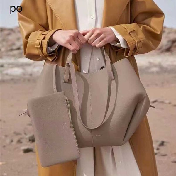 Bolso de mano para mujer, promoción de fabricantes, bolso de ala P, bolso de deformación, pequeño bolso de mujer de cuero genuino de marca de nicho francés