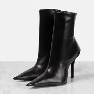 Femmes en cuir dames 2024 Véritable forme de talons hauts en forme spéciale pillage de chevaliers pointus bottines bottes zipper bootes de mariage gladiateur de passerelle décontractée