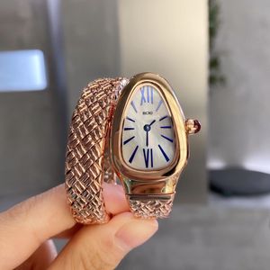 Dameskwarts kijken Snake -vorm uniek kunststijlontwerp 23x34mm Maat Sportreeks Interne geheugen Spring Materiaal Materiaal Horloges