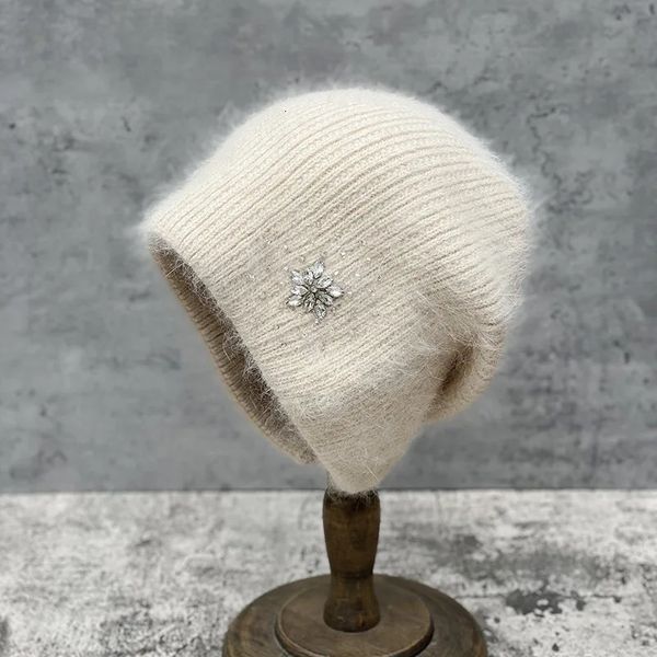 Dames strass fourrure de lapin épais bonnets en plein air chaud tricot chapeau d'hiver pour les femmes Protection des oreilles laine Ski neige chapeaux 240229