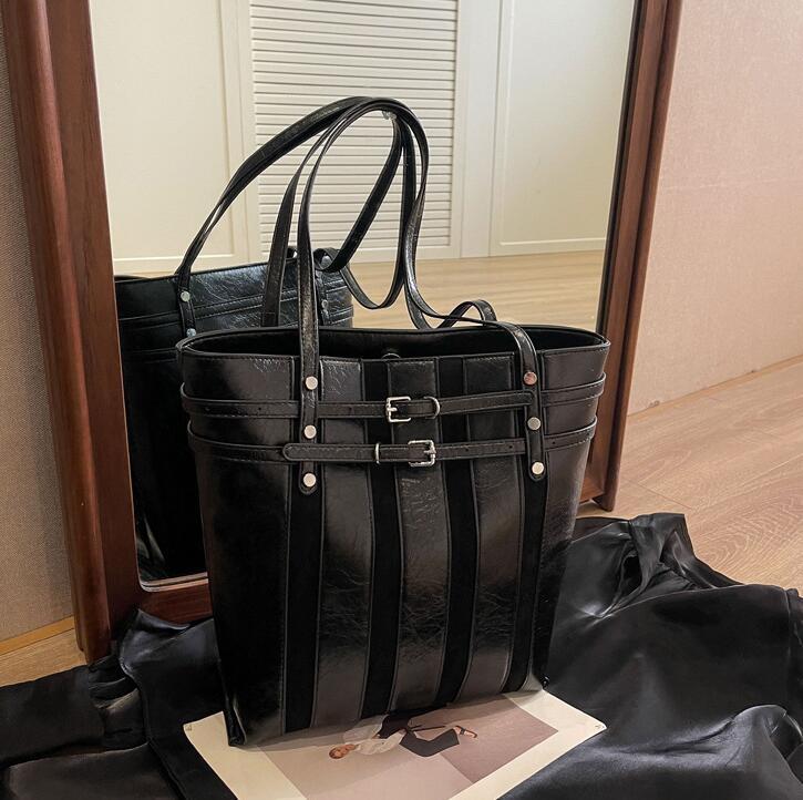 Женские сумки через плечо, 2 цвета, портативная сумка Joker большой емкости, классическая сумка в стиле ретро с тиснением в полоску, уличная сумка с персонализированным поясом, модный рюкзак 8937 #