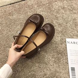 Mesdames Footwear d'été mignon Style japonais Chaussures Lolita pour femmes 2024 avec arc rond Kawaii gothique noir talon bas élégant e