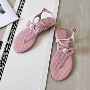 Lady Designer Sandals Fairy Flower Bow Flip-Flops Summer Diamond de cuero redondo Sandalias planas