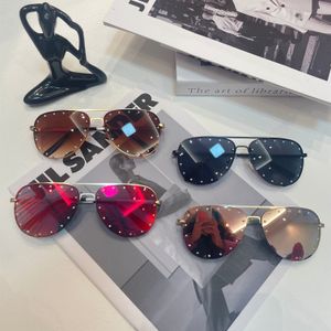 Lady Driver Pilot lunettes de soleil femmes miroir nuances diamant lunettes vacances concepteur lunettes de soleil pour la conduite cadre en métal