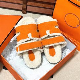 Lady Furry Teddy Bear Fuzzy Sandales Luxe Bureau Designer Sandale Hiver Chaud Pantoufles Cadeau Femme Pantoufle Moelleux Mode Orange Slides Tazz Casual Shoe Sliders