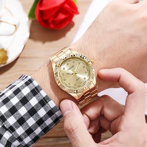Relojes de pulsera para mujer de cuarzo resistentes al agua a la moda de negocios con diamantes dorados para mujer, fabricantes que suministran directamente relojes con incrustaciones de diamantes