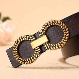 Lady Smooth Leather 2,5 mm de large ceinture de luxe de luxe Desinses pour femme Buckle 2023 Chastetity Top Fashion with Box