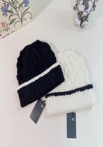 Chapeau tricoté en laine de lady Street avec un contraste blanc noir inverse les femmes créatrices Clooches Warm9338263