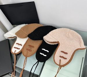 Cache-oreilles en laine d'agneau chapeau à lacets casquette à visière pour les femmes hiver nouveau Style coréen à la mode Protection chaude contre le froid en gros