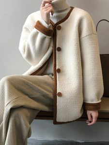 Veste en laine d'agneau, haut ample intégré en fourrure granulaire bloquant les couleurs pour femmes