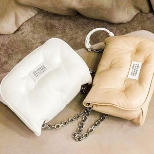 Cadena de piel de cordero margiela the Totes Men Cloud Bag Bolsas para mujer Bolsas de embrague de mujer diseñador Cross Body Homoss Messenger Messenger Lady Bag Fashion Trains Bolsos de noche