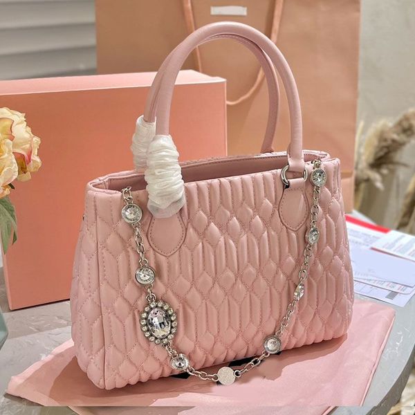 Bolso de mano plisado de piel de cordero con cadena de perforación Bolsas de cesta de verduras Bolso de mujer Monedero Moda Astilla Carta Hardware Cartera de hombro de cuero genuino Señora Satchel