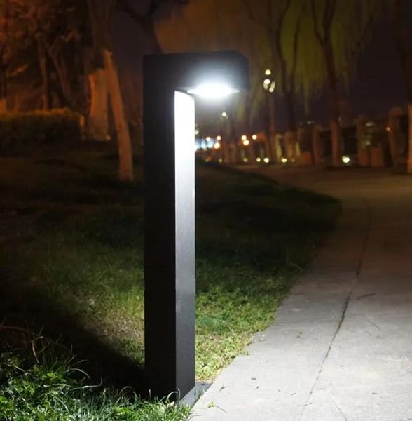 Lámparas de 7 forma Bollard LED LED Gardern Lámpara de césped Villa de pie Moderna impermeable al aire libre Post Lighting