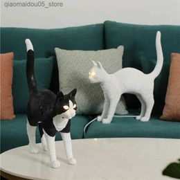 Lampen tinten ontwerper Cat Tafellamp Noordelijke Jobby Tafelverlichting Slaapkamer Bedside Parlor Eetkamerwinkel Decor Deturee Dierverlichting Verdichting Q240416