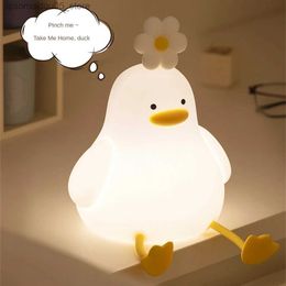 Lampes nuances de conception de canard de fleur intéressante LED NIGHT LETURE RECHARGable Silicone Cartoon Match Light Childrens Chadroom Light Digne Digne Q240416