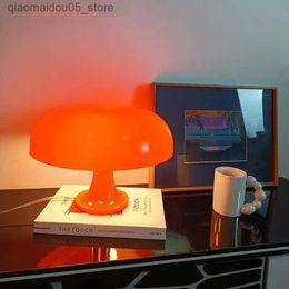 Lampes stores de bureau LED lampe pour la décoration de salon de chambre à coucher Éclairage moderne de bureau créatif minimaliste moderne avec une gradation sans étape Q240416