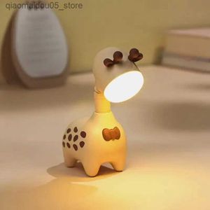 Lampen tinten LED Nachtlicht Creative Giraf Vormige Desk Lamp Desktop Decoratie Slaapkamer Woonkamer Decoratie Mini Bedide Lamp Childrens Gift Q240416