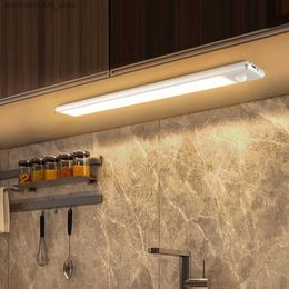 Lámparas Sombras LED Night Light Pir Motion Sensor Cocina Gabinete de cocina debajo de la luz de 20/30 cm Luz de aluminio de aluminio recargable Luz de aluminio Q240416