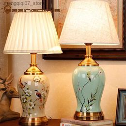 Lampenkappen Nieuwe Chinese stijl keramische tafellamp Klassieke huishoudelijke slaapkamerlampen voor woonkamer Slaapkamer studeerkamer Bedlampje L240311