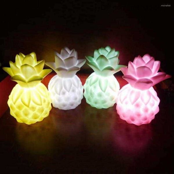 Lampes Abat-jour Veilleuses Nouveauté LED Lumière Pomme Ananas Veilleuse Portable Lampe De Bureau Silicone Chevet Bébé Enfant Cadeau Créatif Chambre Décor Z230805