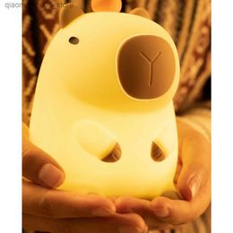 Lampes Shades Silicon LED Capybara Night Light Animal Light Touch Capteur Night Light Childrens Chambre Decoration Discorat d'anniversaire Q240416