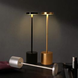 LAOPAO lámpara de escritorio de carga USB restaurante bar lámpara de escritorio atmósfera de atenuación lámpara retro mesita de noche lámparas de mesa de Metal 240131