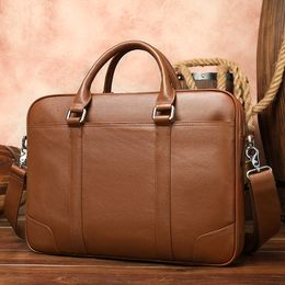 Laptoptassen 2023 Mode Luxe Designer Handtas Lederen Korte Tas voor Mannen Computer Handtassen PC Schoudertas Man Mannelijke Zakelijk 230823