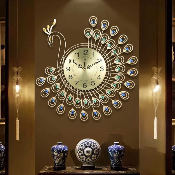 Gran reloj de pared de pavo real de diamante de oro 3D Reloj de metal para la decoración de la sala de estar del hogar Relojes de bricolaje Adornos 53x53 cm 210724