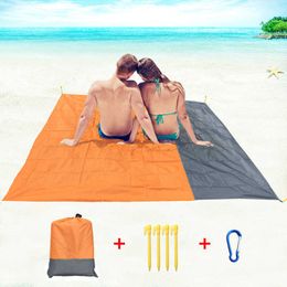 Grote Strandlaken Anti Zand-gratis Mat Deken Pocket Picknick 4 Anker Wind Voorkomen 200x210CM Proof 210728
