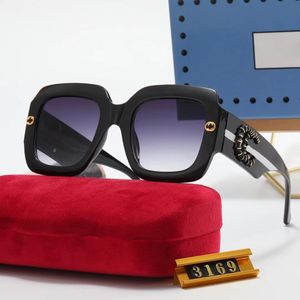 Grote doos Side Letters Gepolariseerde Designer Zonnebril Dames Heren Luxe Zonnebril Reizen Zonwerend Adumbral Beach Sunglass Toon een klein gezicht