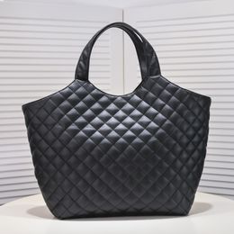 Grande capacité fourre-tout en cuir véritable mode femmes designer fourre-tout sac à main sous les bras shopping sac à main sacs axillaires populaires Europe Amérique 10A Top