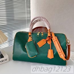 Grote capaciteit Travel boodschappentas Designer Tote handtas met portemonnee Detachable Strap Cowhide Echt lederen zakje Hoge kwaliteit Crossbody Turn -koppeling