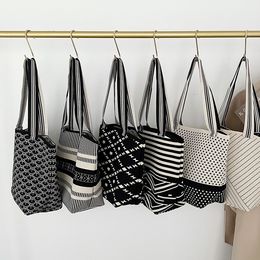 Grande capacité femmes bandoulière sacs de messager de luxe concepteur de mode pochettes sacs à bandoulière fourre-tout sacs à main sans boîte