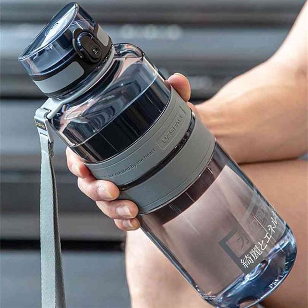 Bouteille d'eau de grande capacité 1L 1 5L 2L bouteilles de Sport avec corde Fitness en plein air course à pied entraînement de gymnastique bouilloire en plastique BPA 210907305z