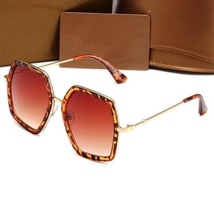 Grote frame zonnebril heren en damesontwerper 0106 zonnebrillen UV -bescherming gepolariseerde bril