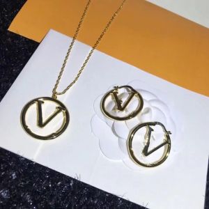 Grande lettre Choker 18K Designer Jewelry Gold Choker Collier et boucles d'oreilles pour femmes