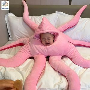 Grand octopus oreiller animal en peluche mignon bébé poulpe pouce de poulasse