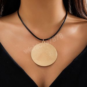 Grand collier pendentif rond pour femmes, tendance, grand collier exagéré sur le cou, accessoires, bijoux à la mode, cadeau féminin